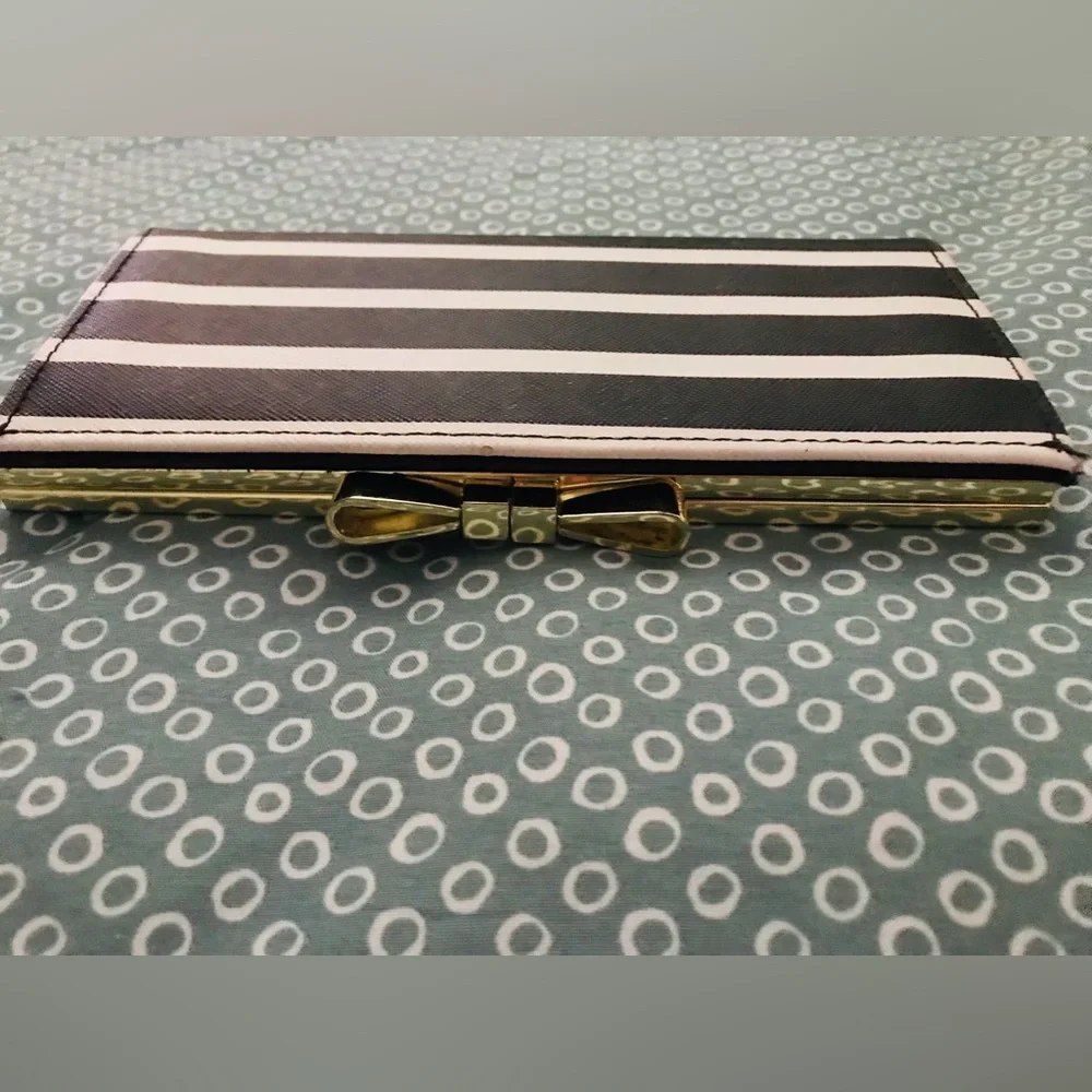 Wallet - Picture 6 of 8